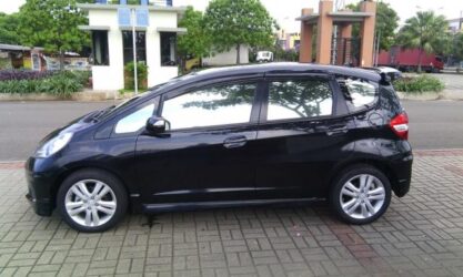 Honda Jazz Rs 2012 Black Over Kredit